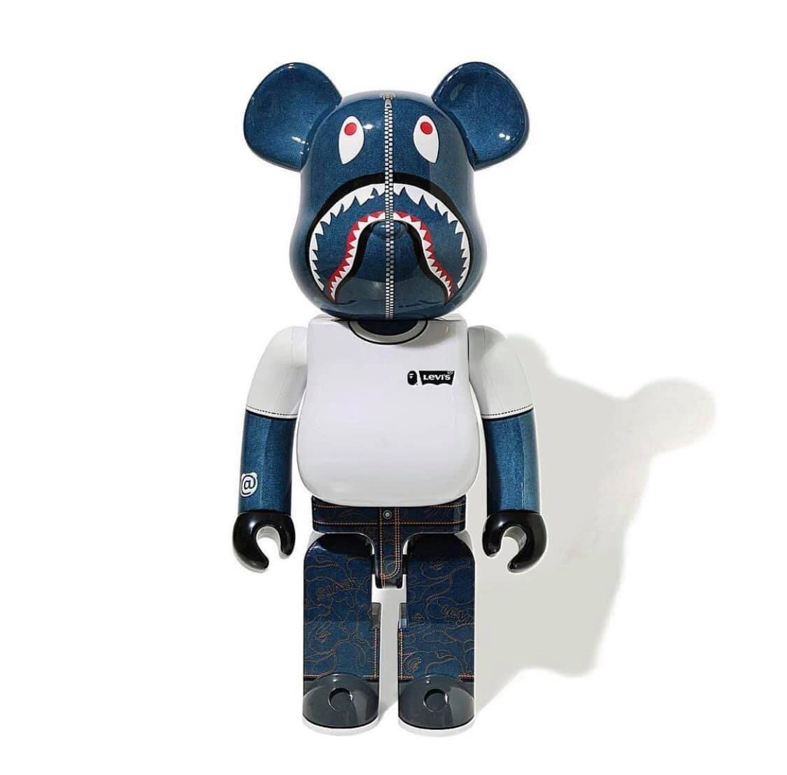 BEARBRICK #07 BATHING APE x LEVIS - 1000% FIGURE