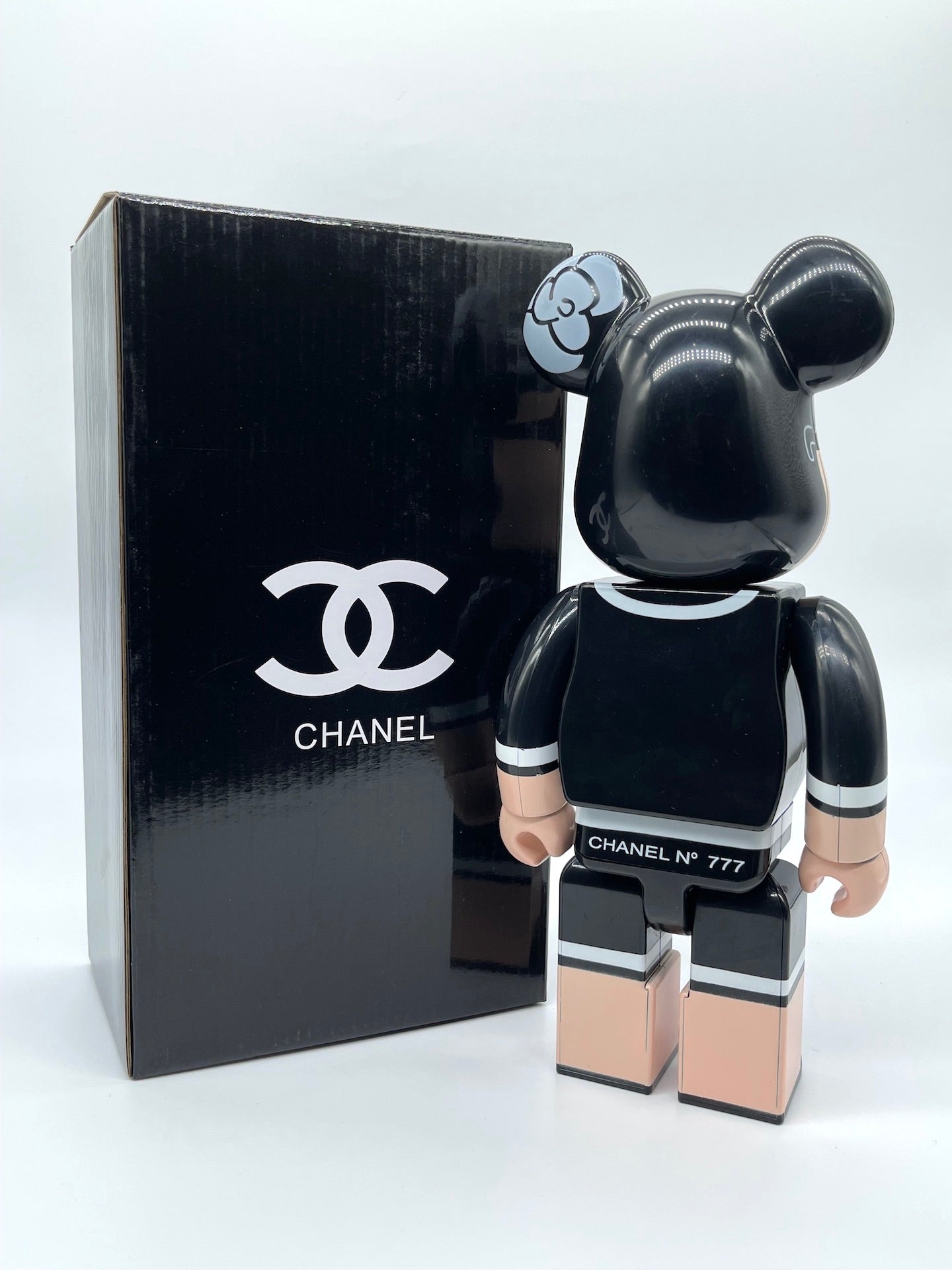 400% Bearbrick #12 - Chanel