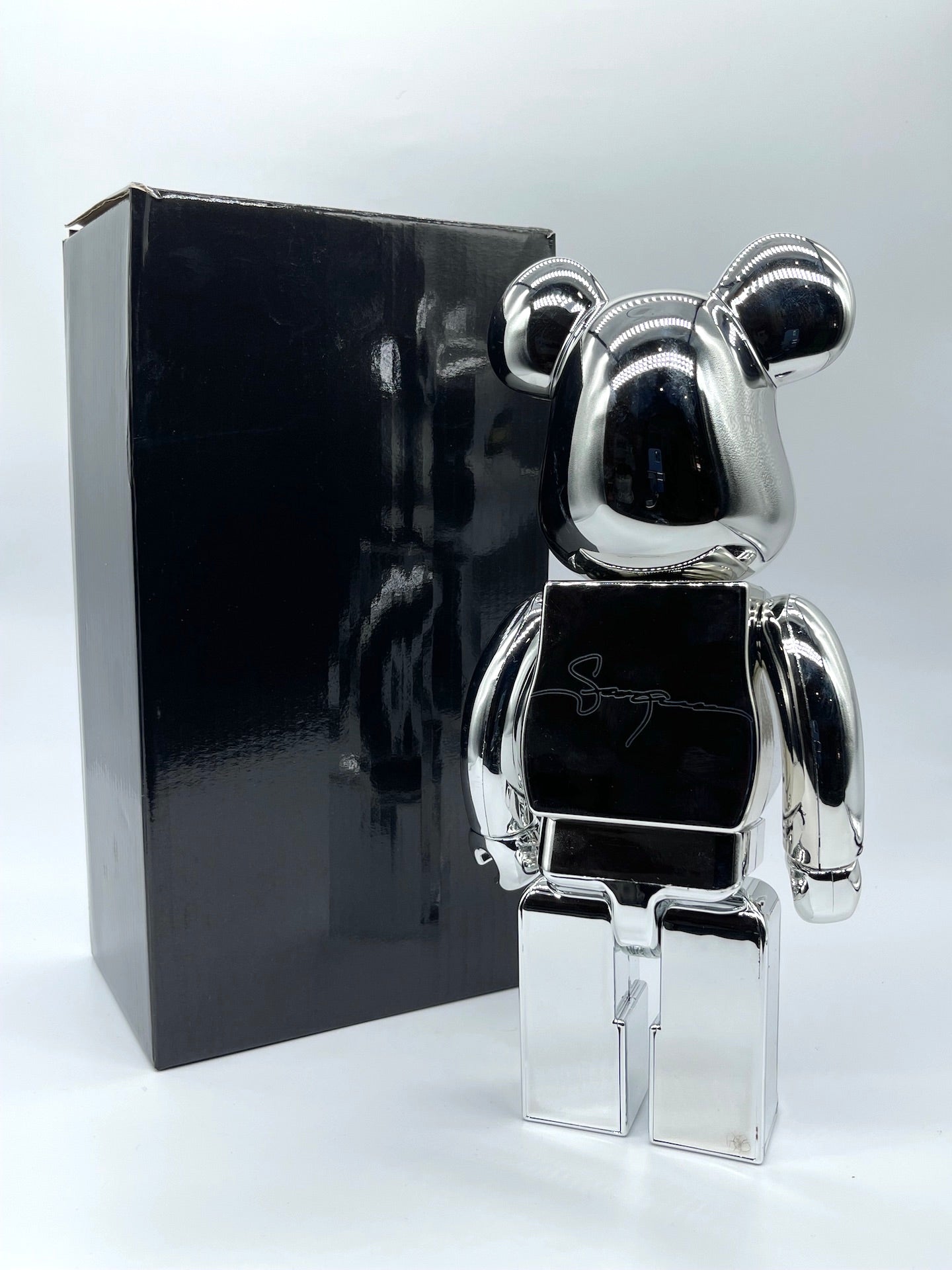 400% Bearbrick #18 - X-Large